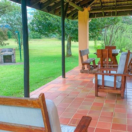 Wits End Mountain Resort Champagne Valley Bagian luar foto