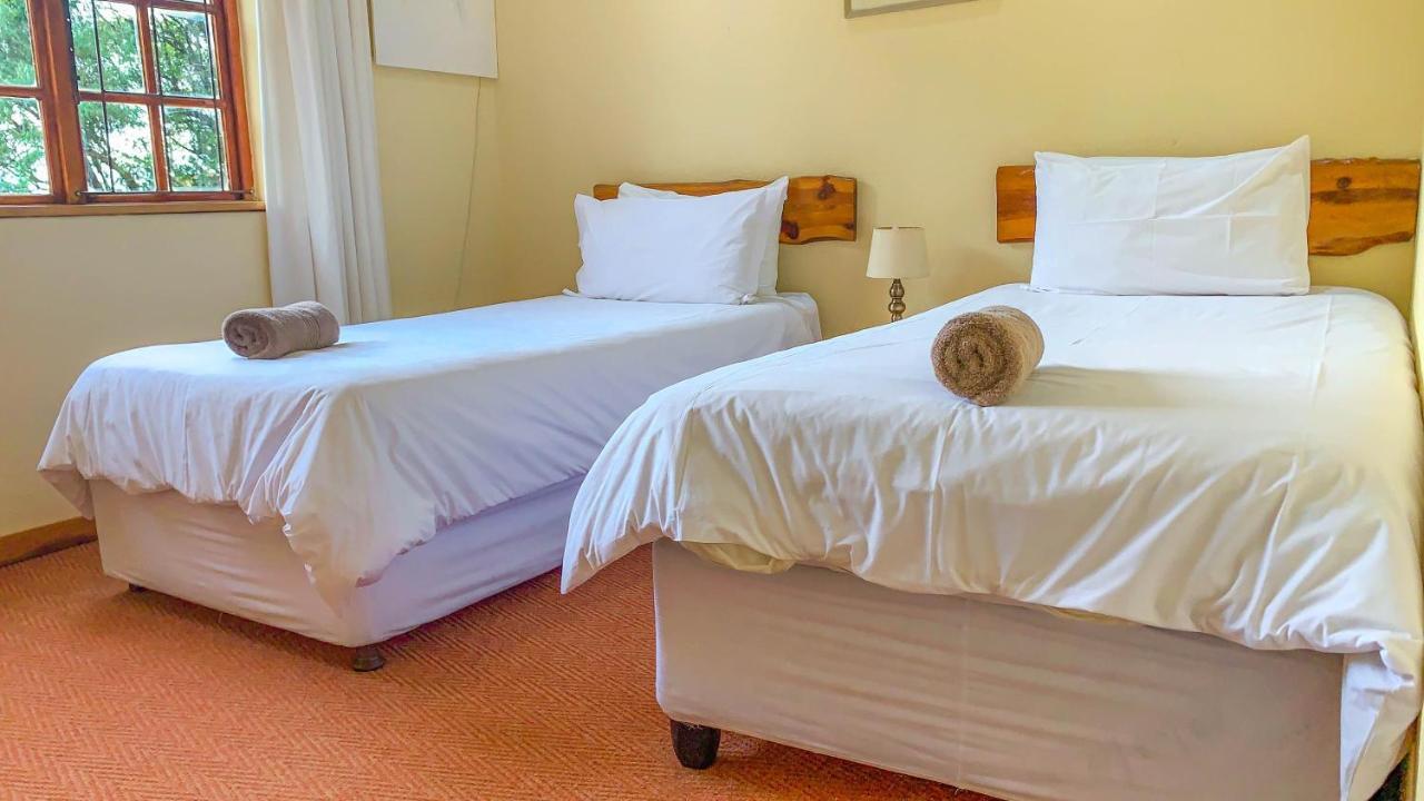 Wits End Mountain Resort Champagne Valley Bagian luar foto