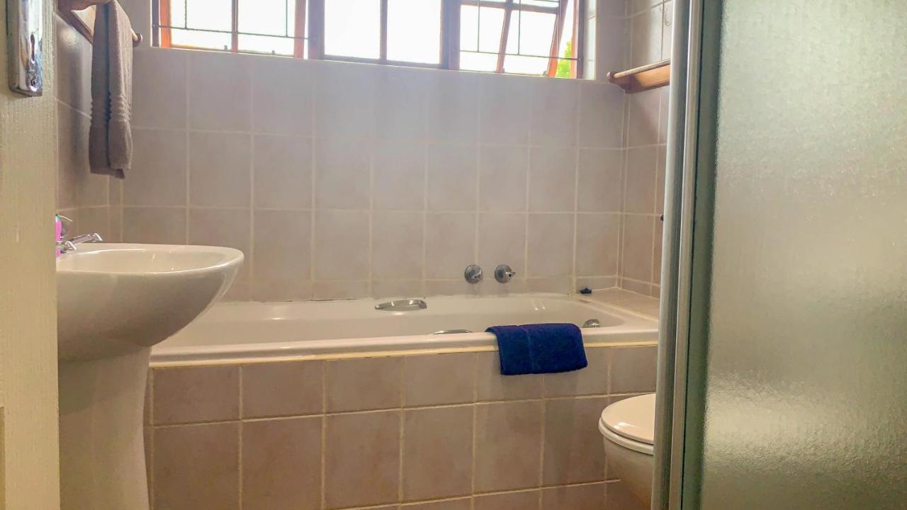 Wits End Mountain Resort Champagne Valley Bagian luar foto