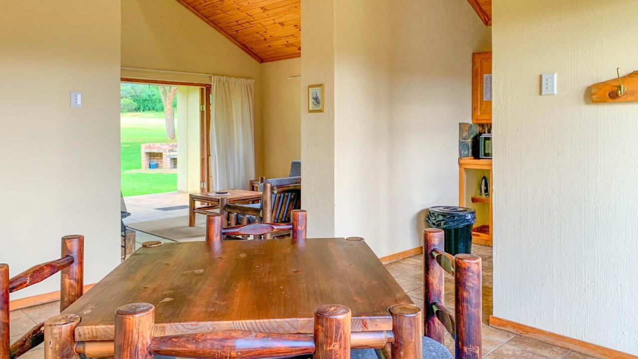 Wits End Mountain Resort Champagne Valley Bagian luar foto