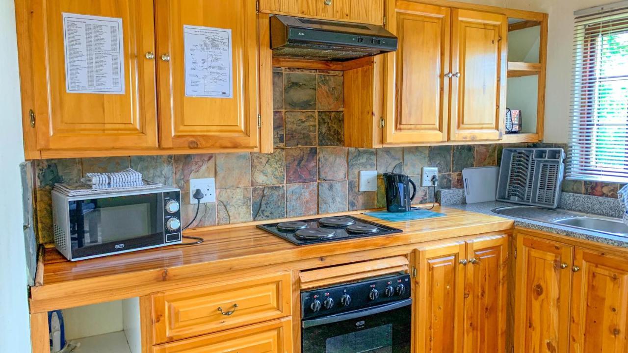 Wits End Mountain Resort Champagne Valley Bagian luar foto