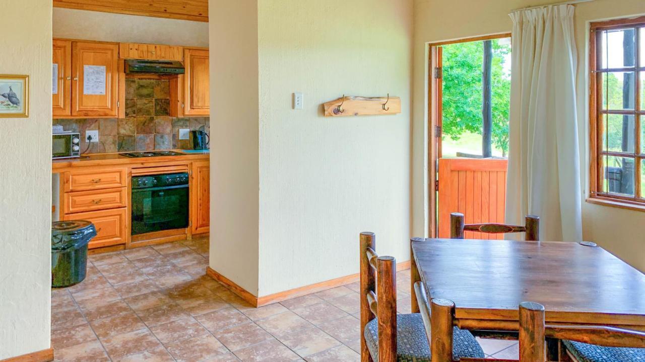 Wits End Mountain Resort Champagne Valley Bagian luar foto