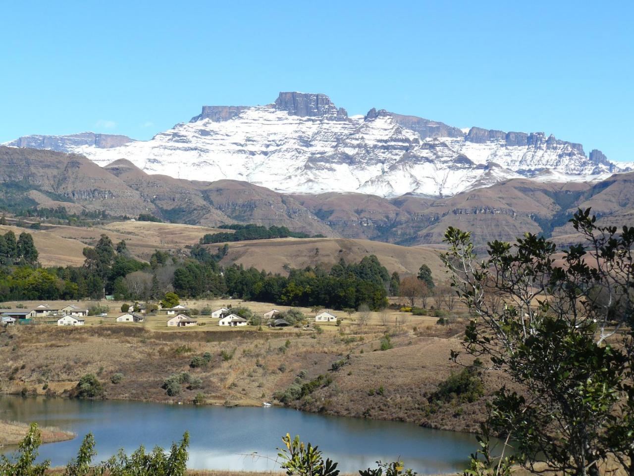 Wits End Mountain Resort Champagne Valley Bagian luar foto