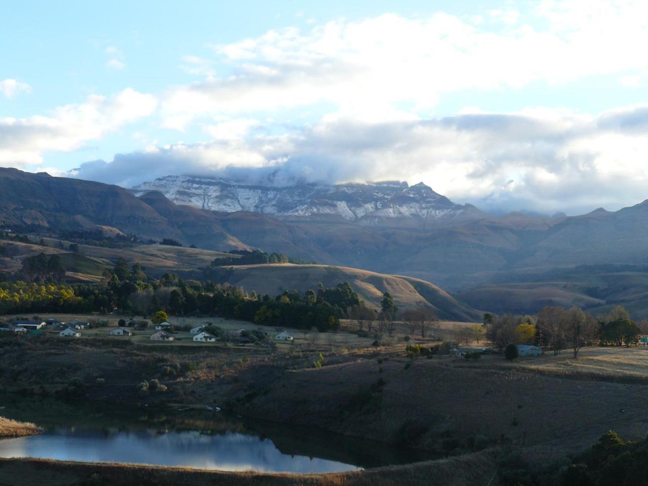 Wits End Mountain Resort Champagne Valley Bagian luar foto