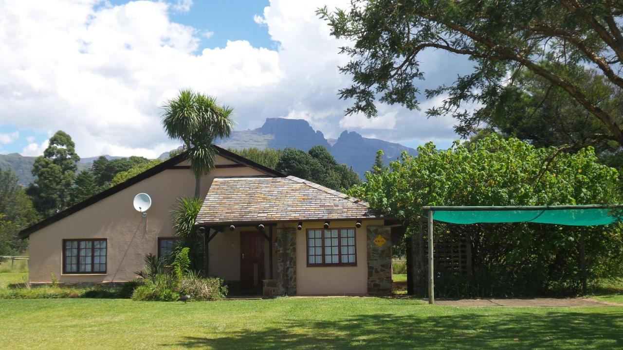 Wits End Mountain Resort Champagne Valley Bagian luar foto